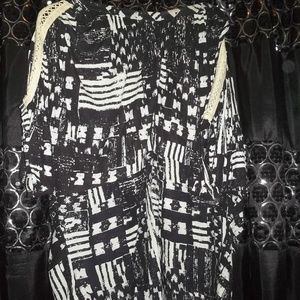 3 for 25 !The Addison Story Color block top